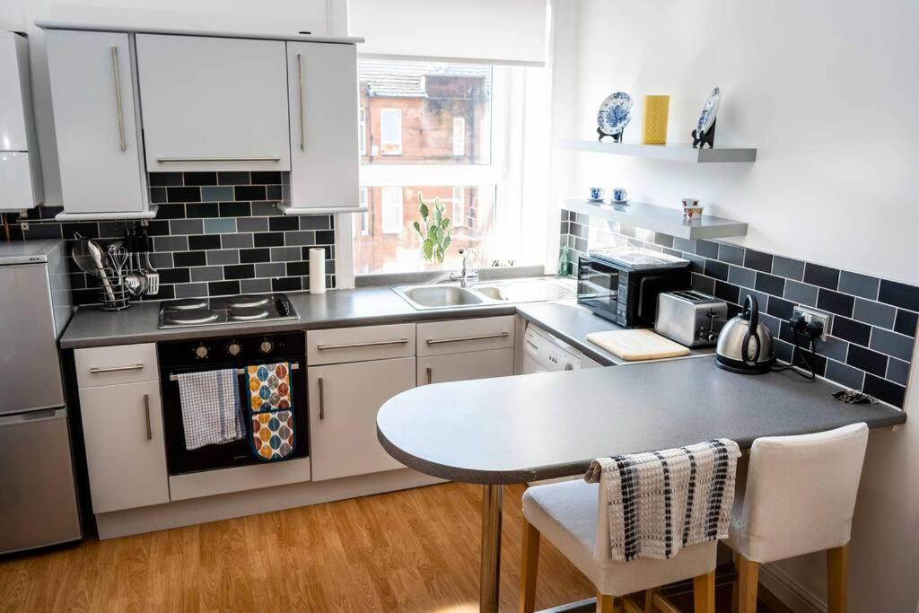 Charming 1-Bed Southside Flat In Great Location Apartment Glasgow Ngoại thất bức ảnh